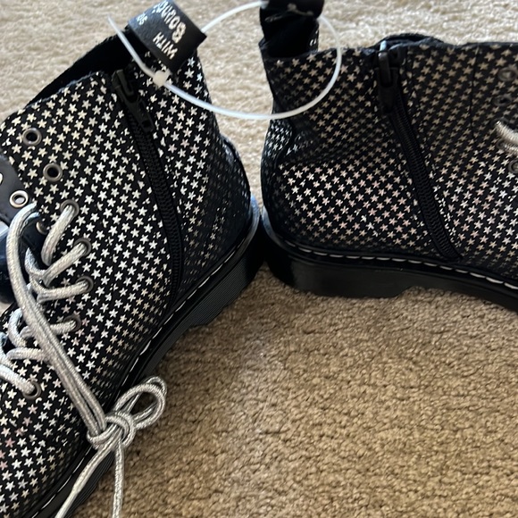 Girls Dr. Marten boots star 1460 Pascal brand new 36 US4 - Picture 3 of 6